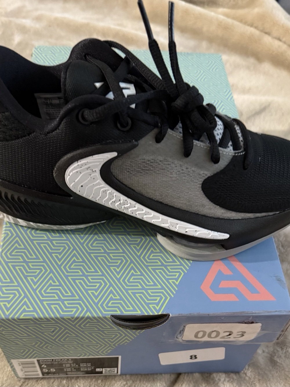 Nike Zoom Freak 4 'Zeus' (Cookies and Cream) Athletic Shoes Black & Gray US 8